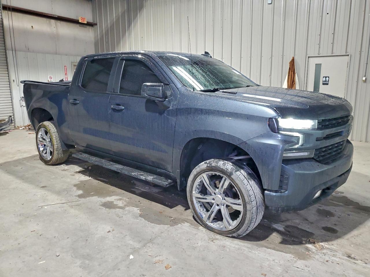 2021 CHEVROLET Silverado