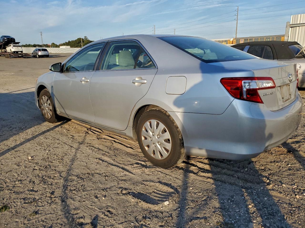 2014 TOYOTA CAMRY