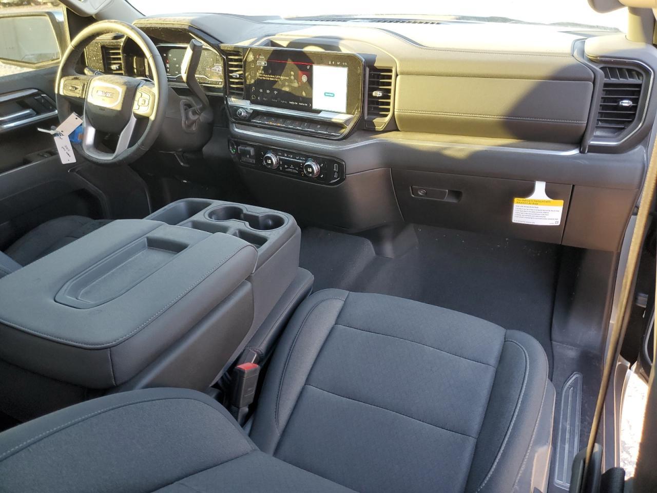 2025 GMC Sierra