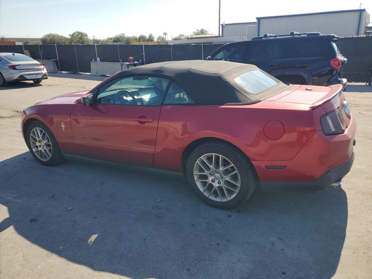 2012 FORD MUSTANG