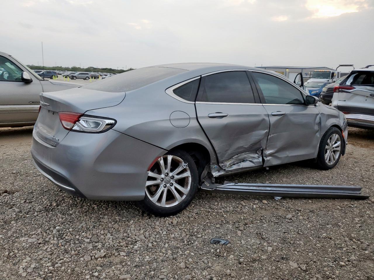 2015 CHRYSLER 200
