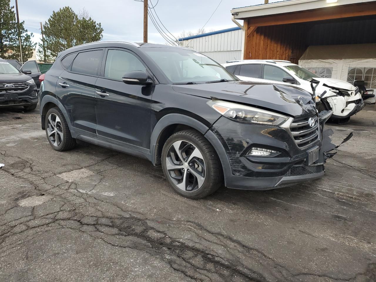 2016 HYUNDAI TUCSON