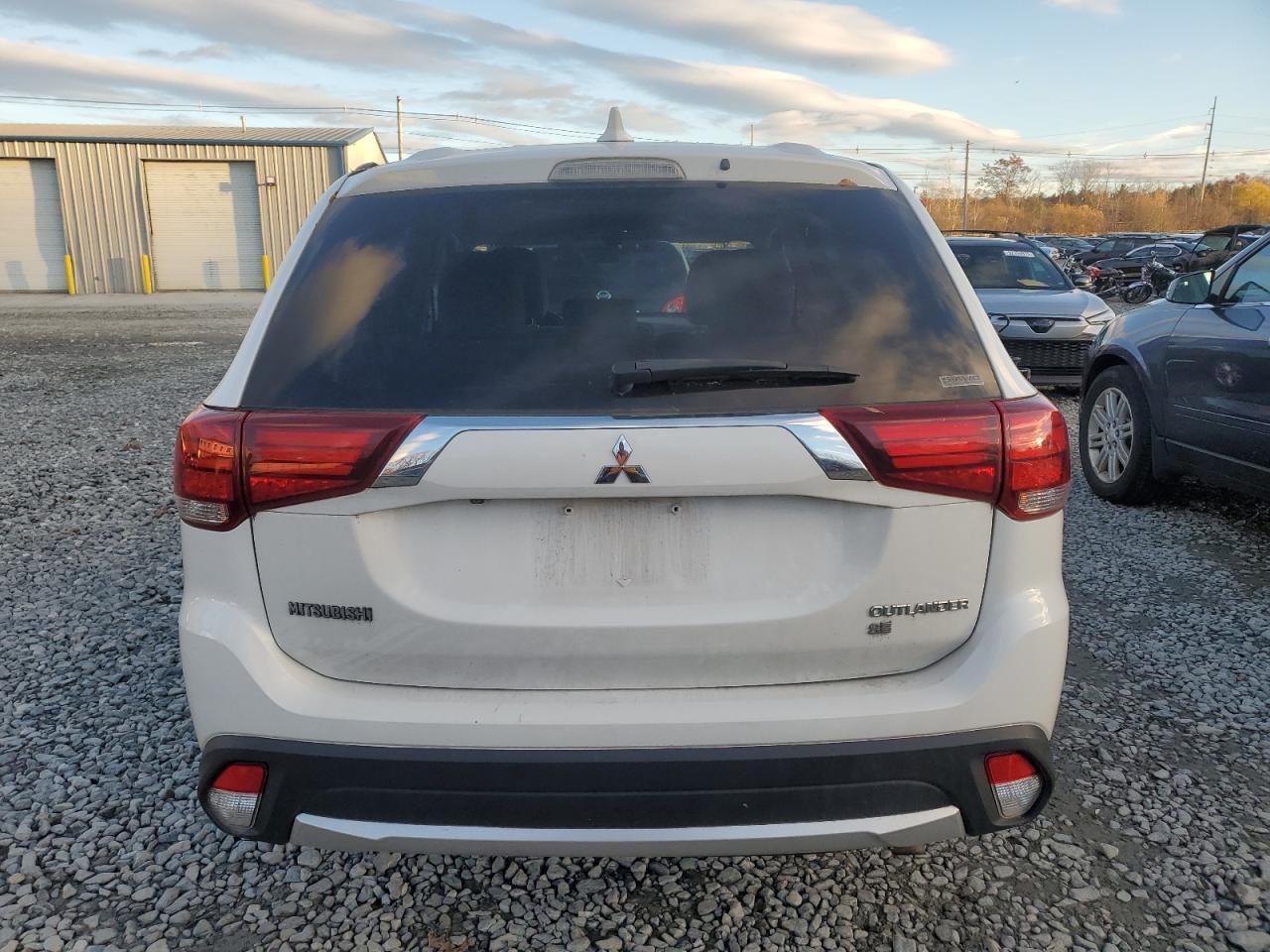 2017 MITSUBISHI outlander