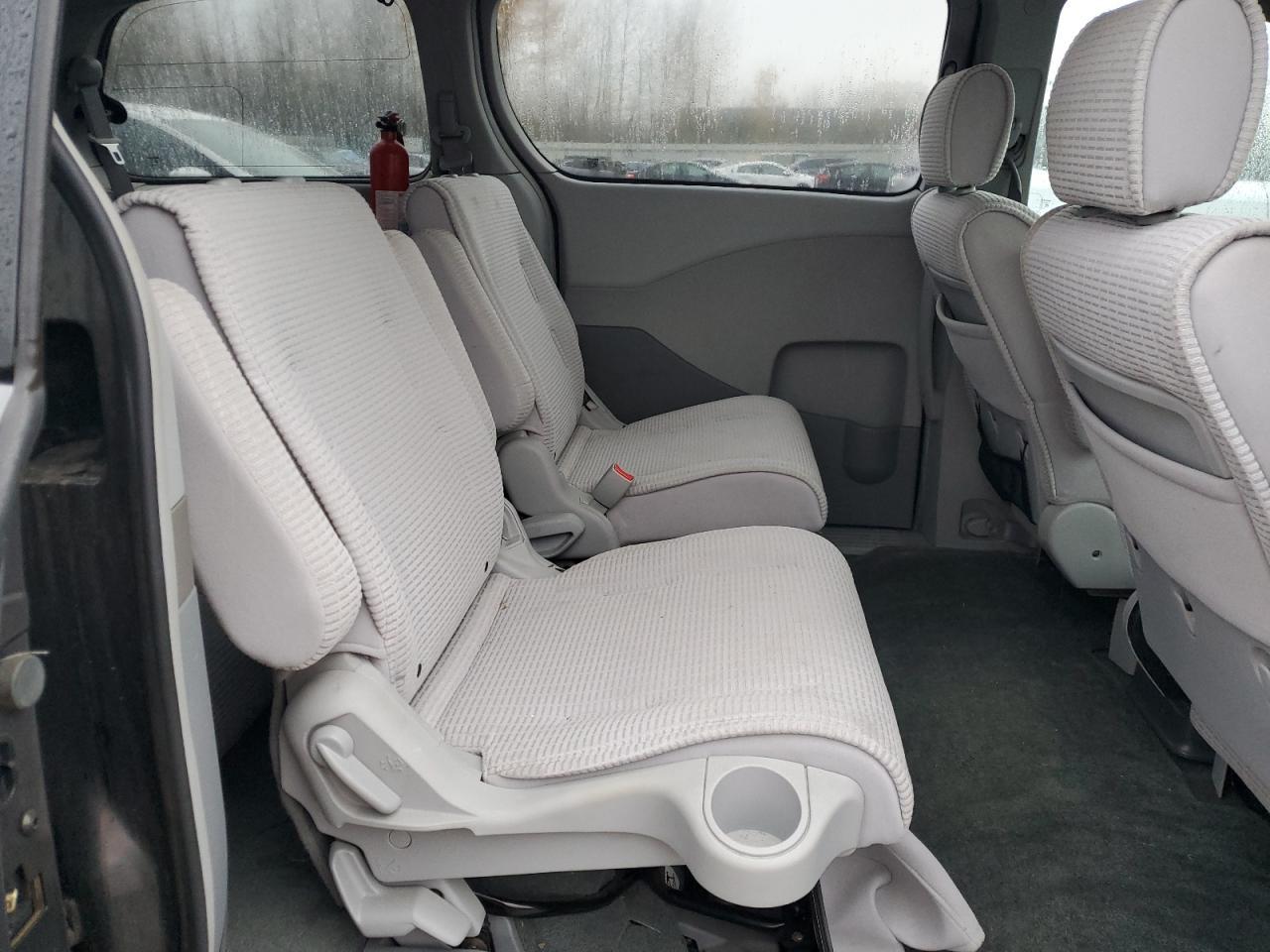 2004 NISSAN Quest