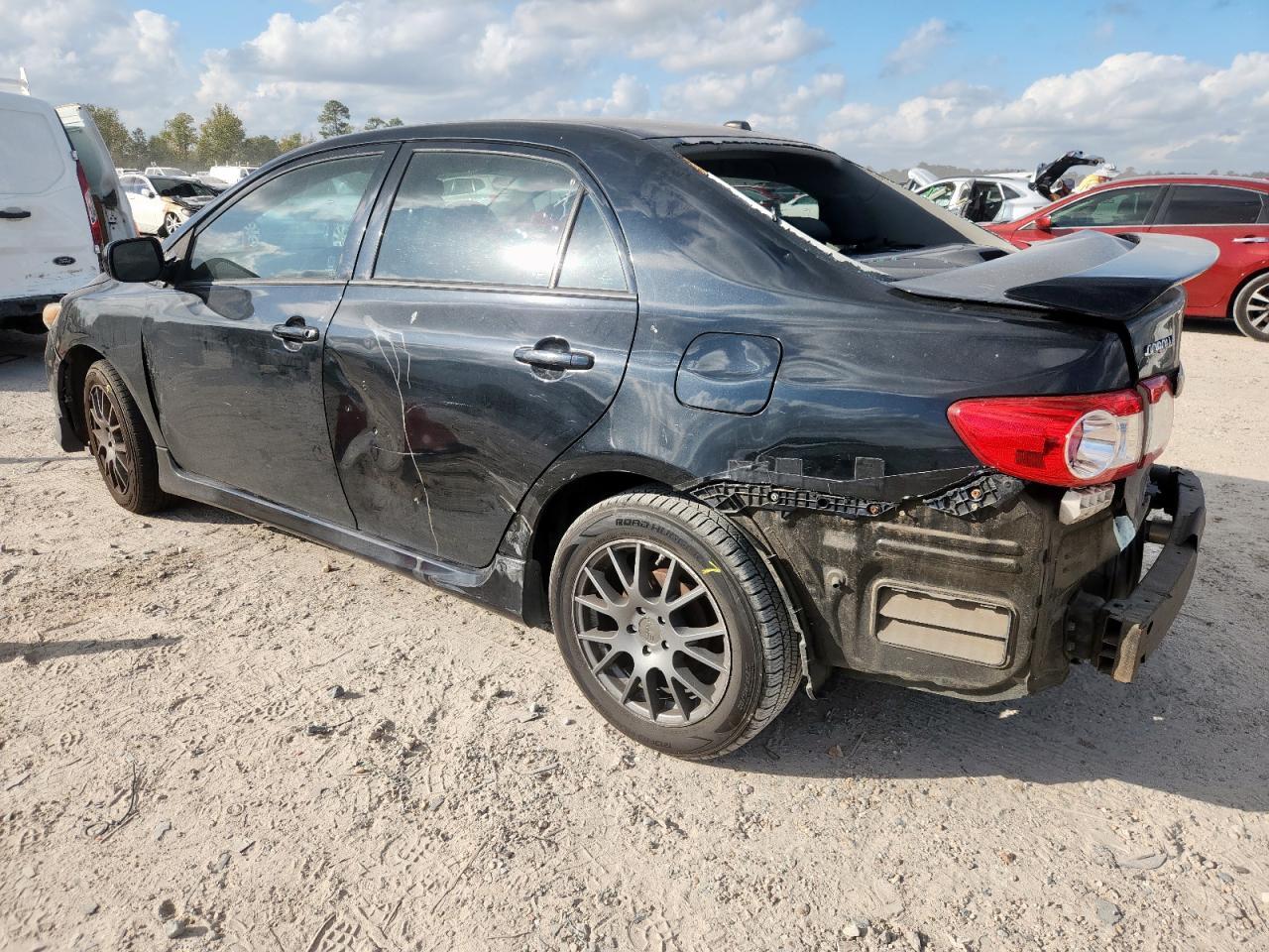 2013 TOYOTA COROLLA