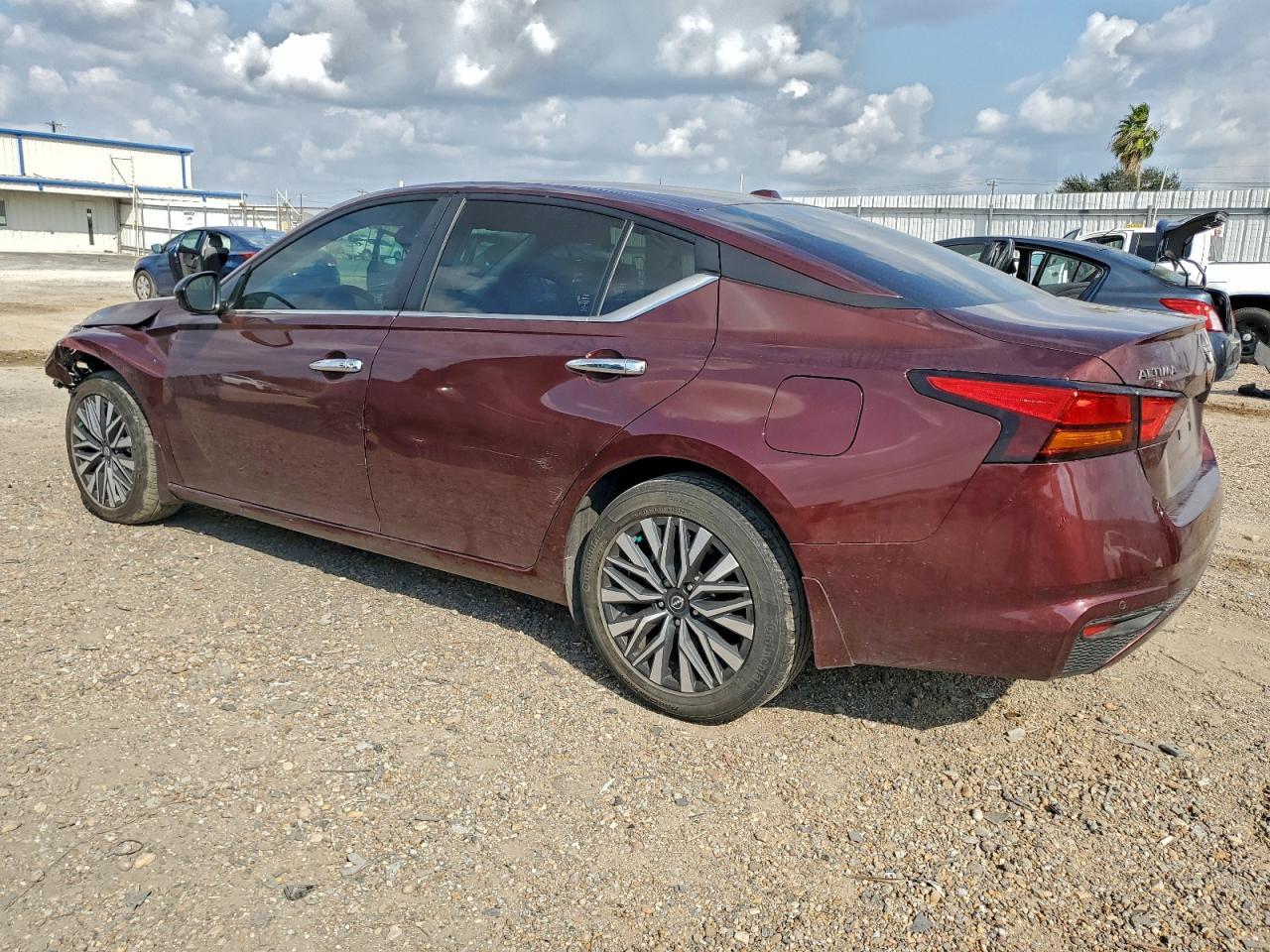 2024 NISSAN ALTIMA