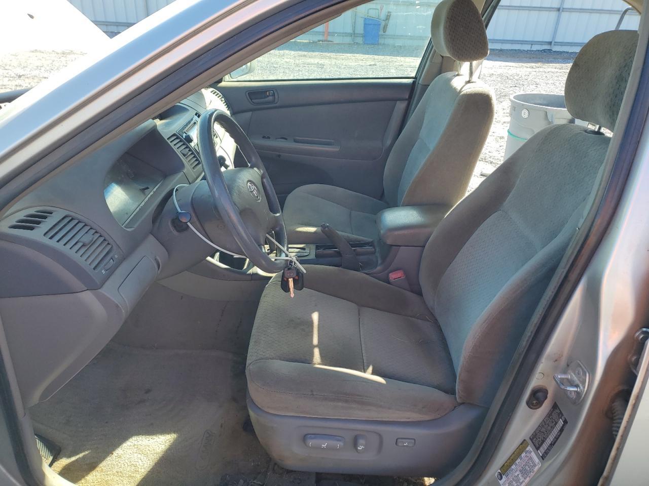 2004 TOYOTA CAMRY