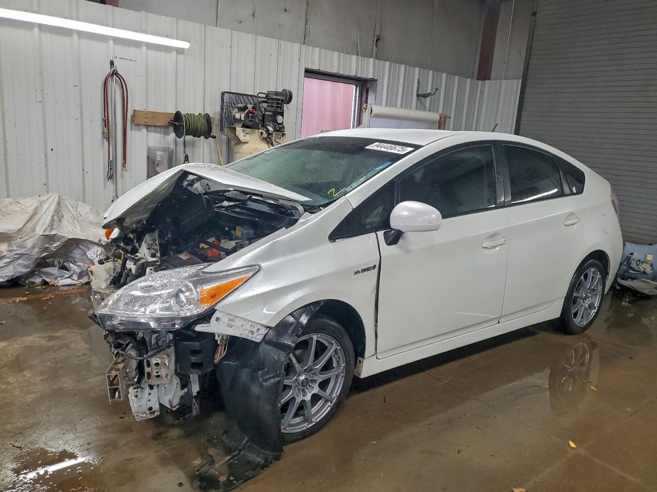2015 TOYOTA PRIUS
