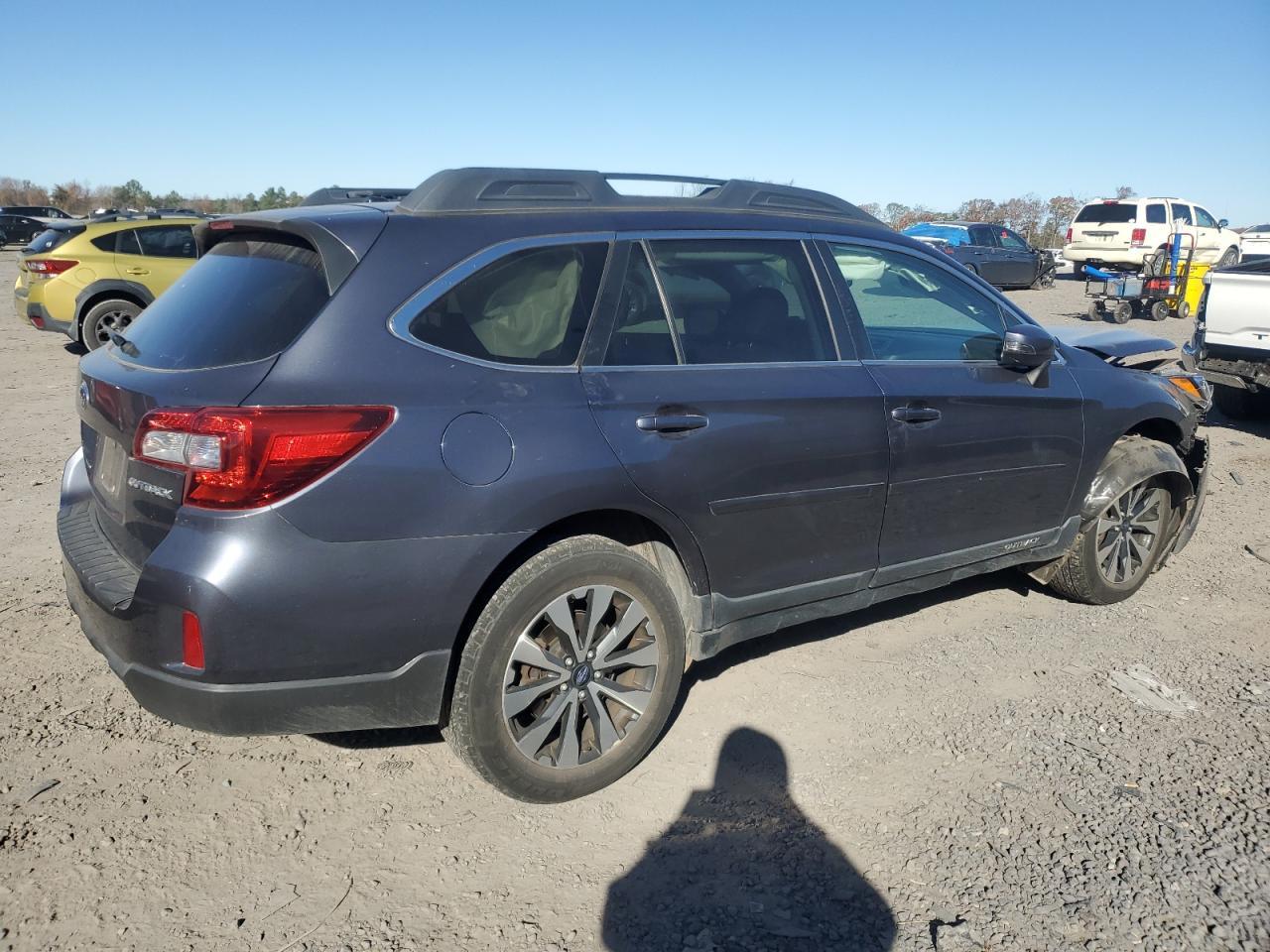 2015 SUBARU Outback