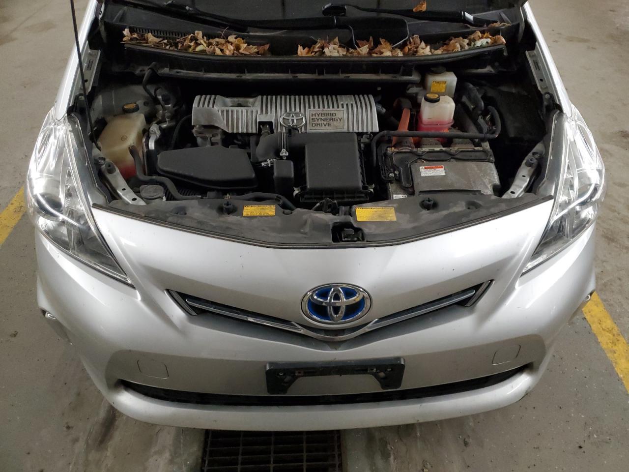 2012 TOYOTA PRIUS V