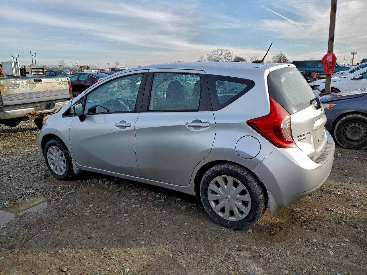 2016 NISSAN Versa Note
