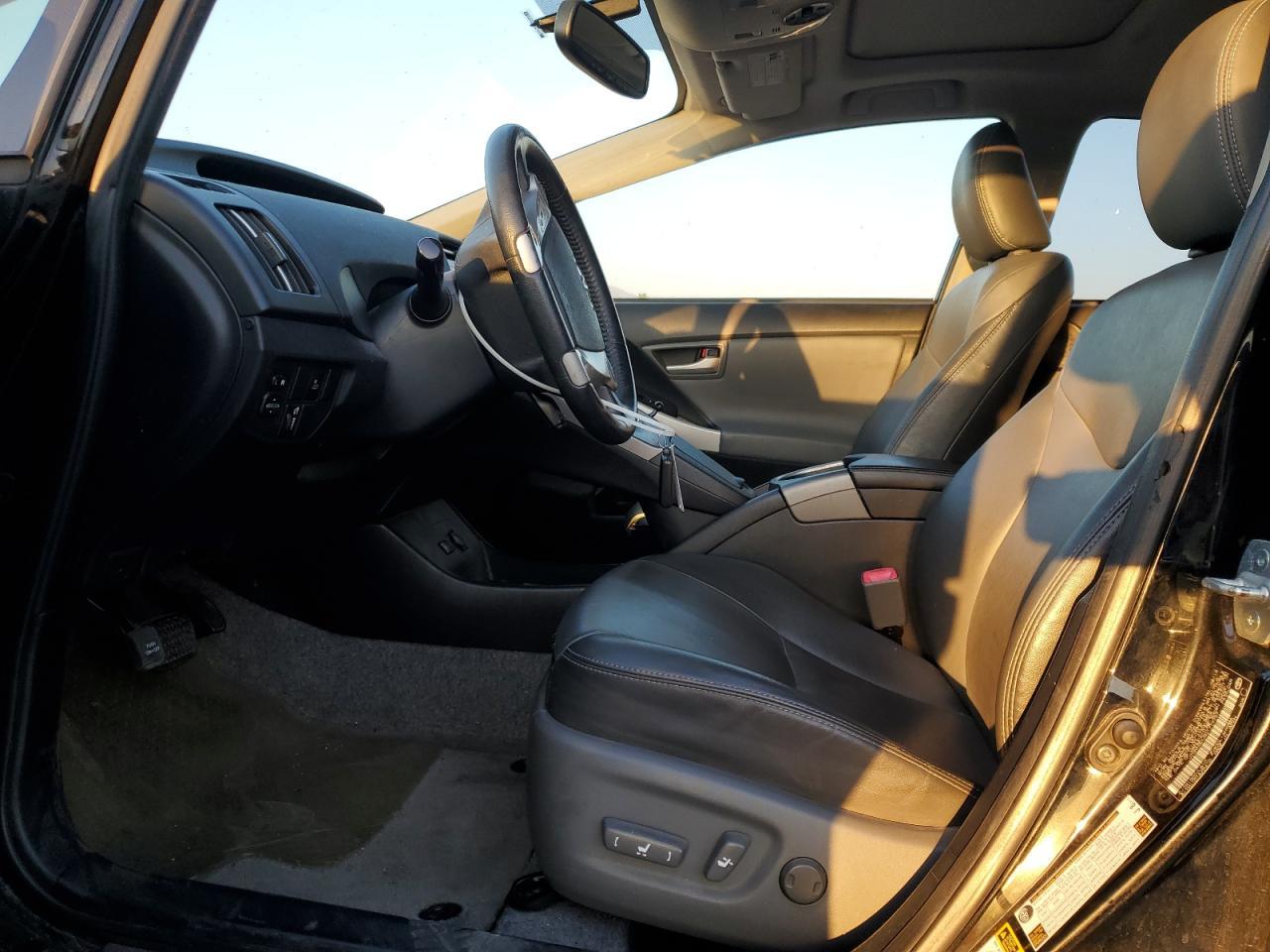 2013 TOYOTA PRIUS
