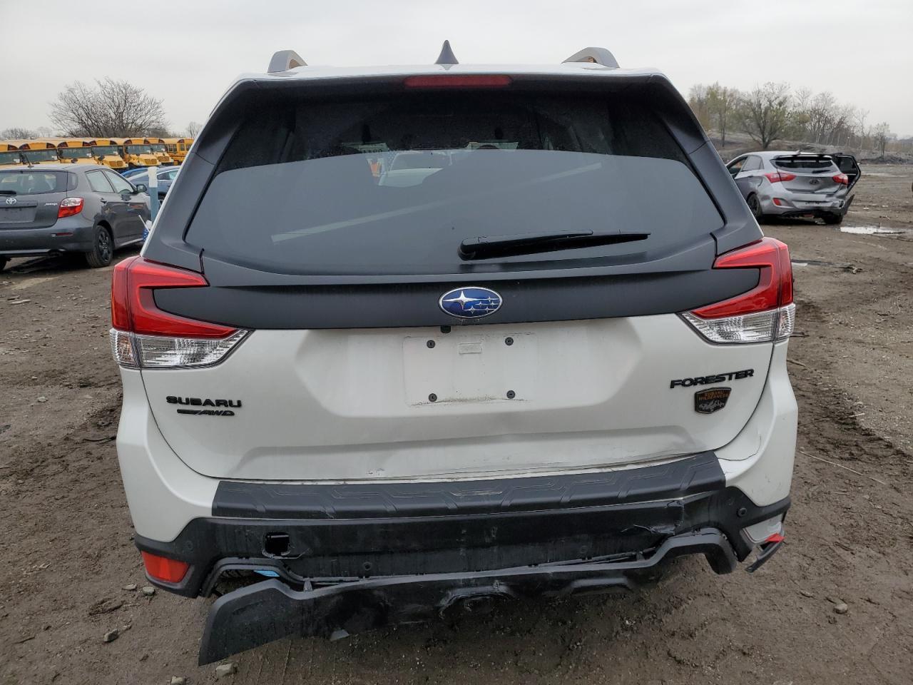 2024 SUBARU FORESTER