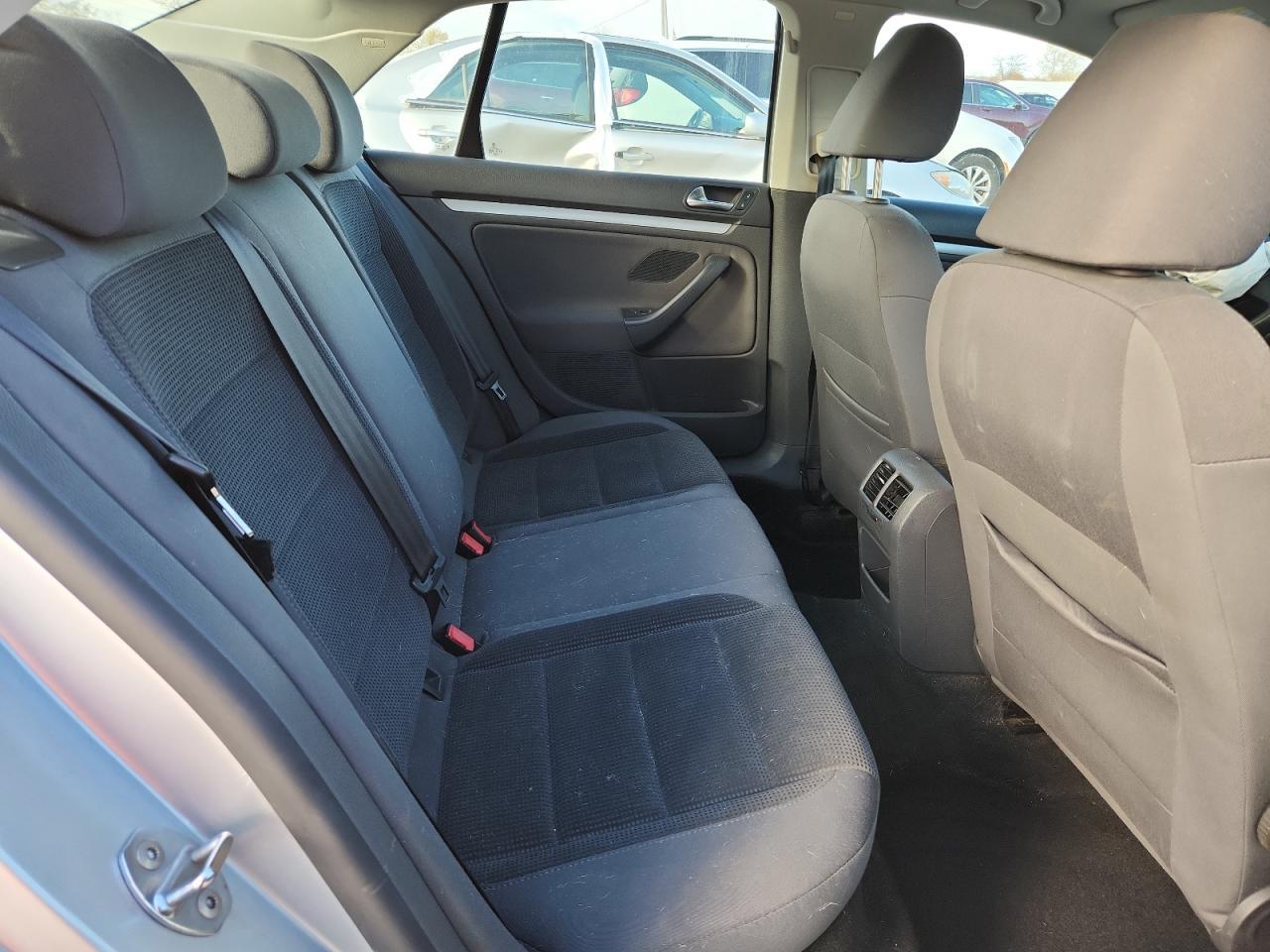 2009 VOLKSWAGEN JETTA