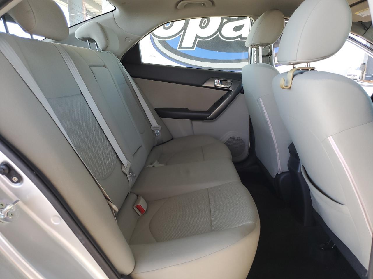 2013 KIA FORTE
