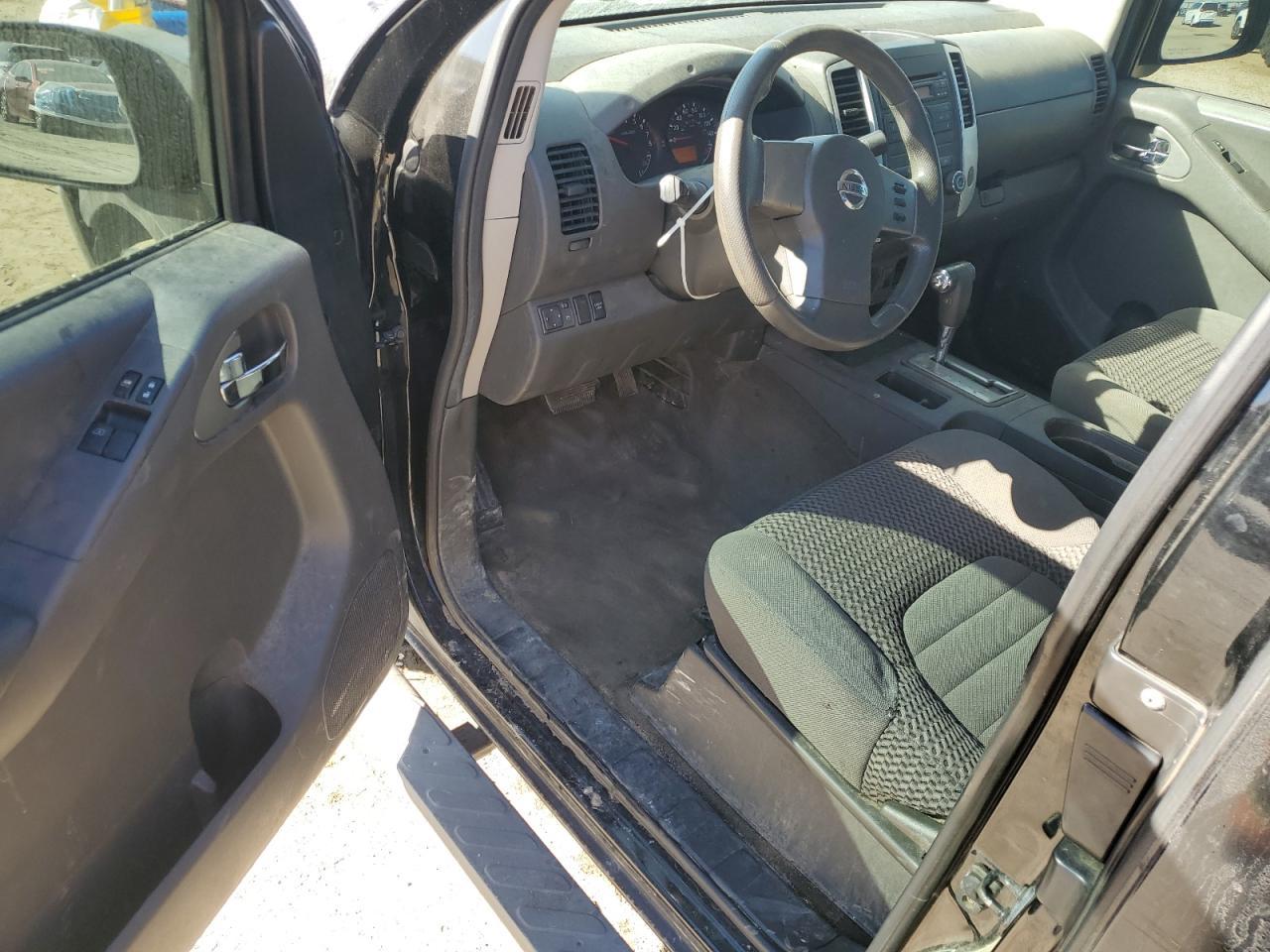 2011 NISSAN Frontier