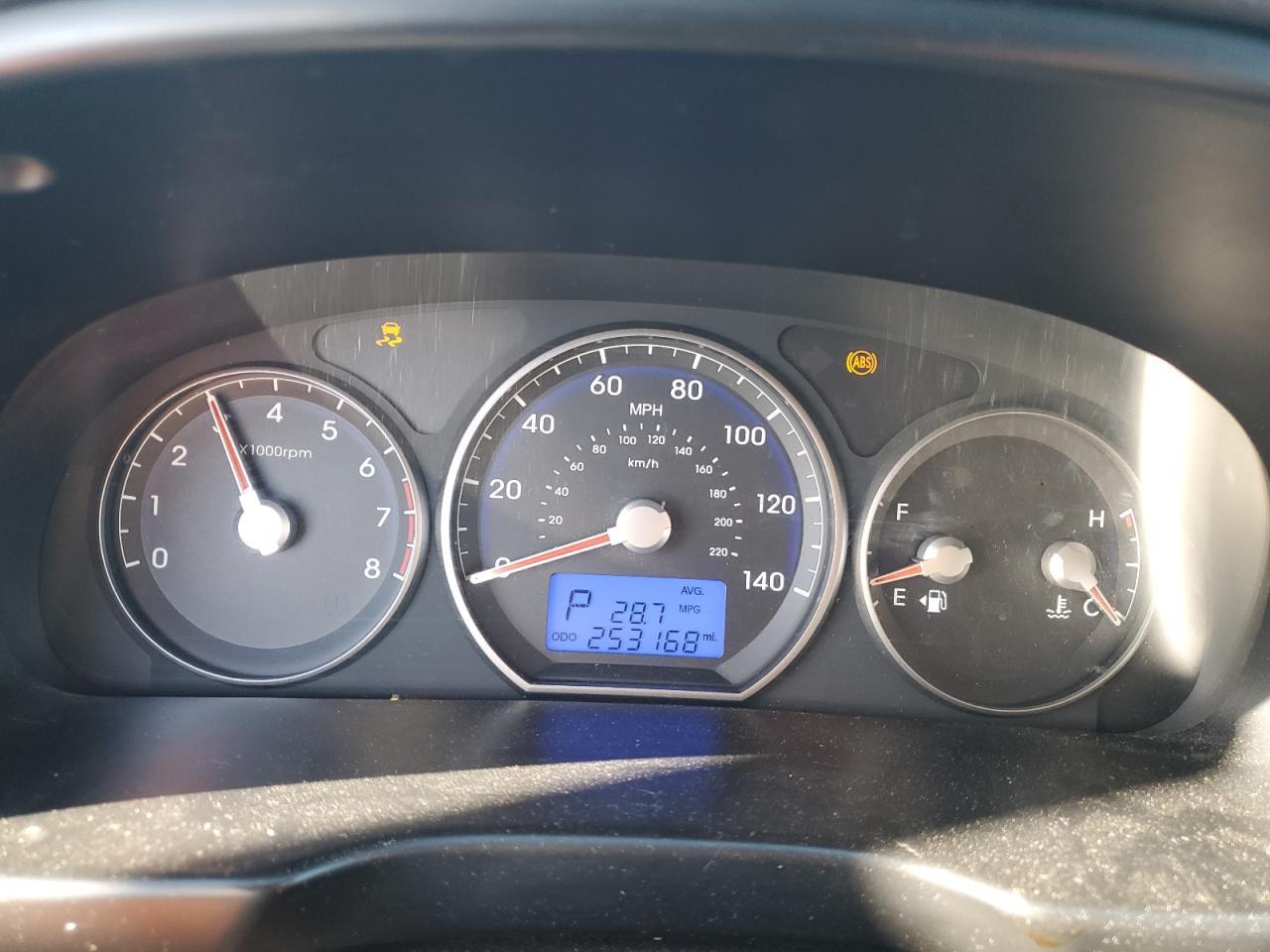2011 HYUNDAI SANTA FE