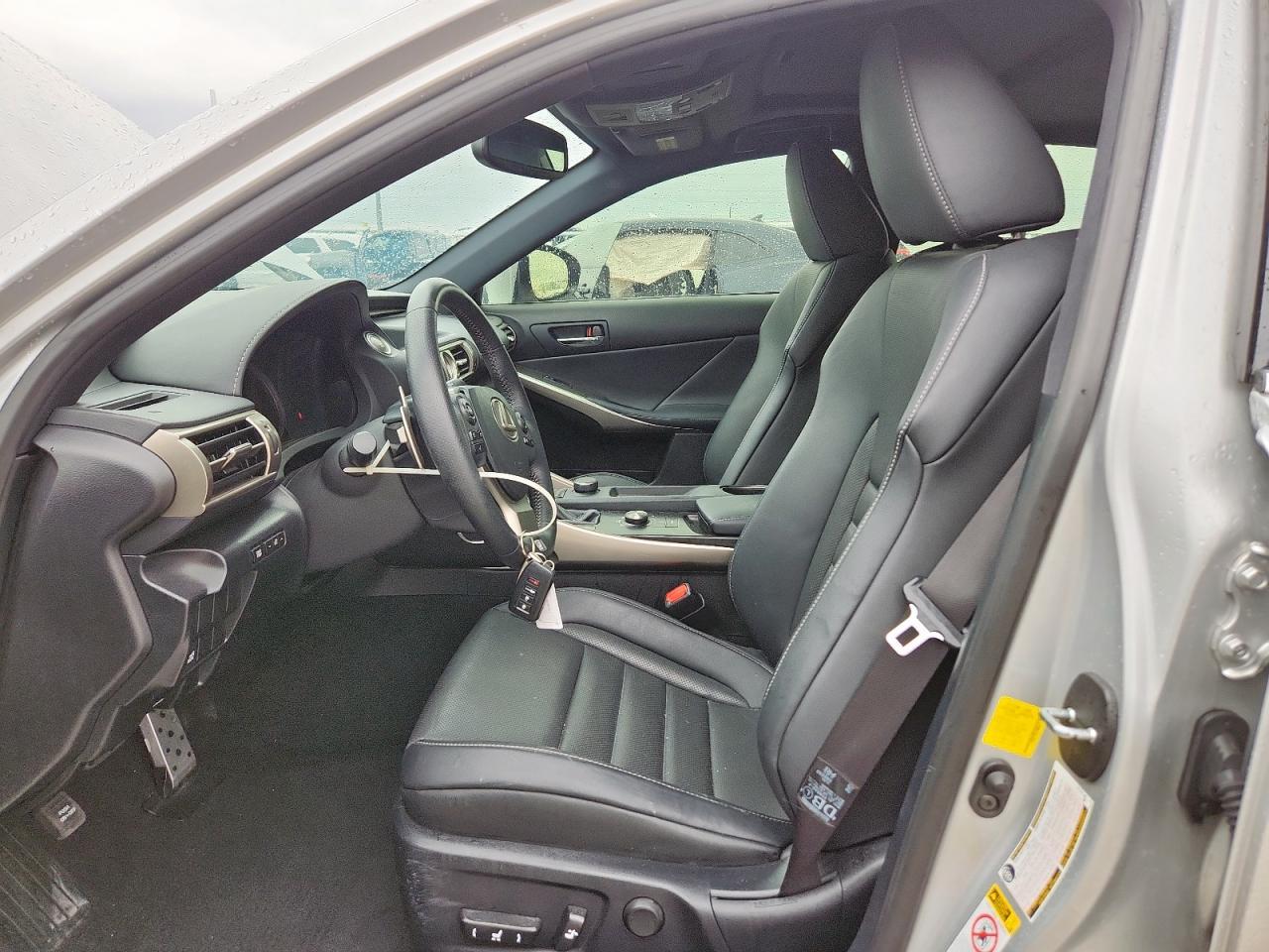 2015 LEXUS IS 250