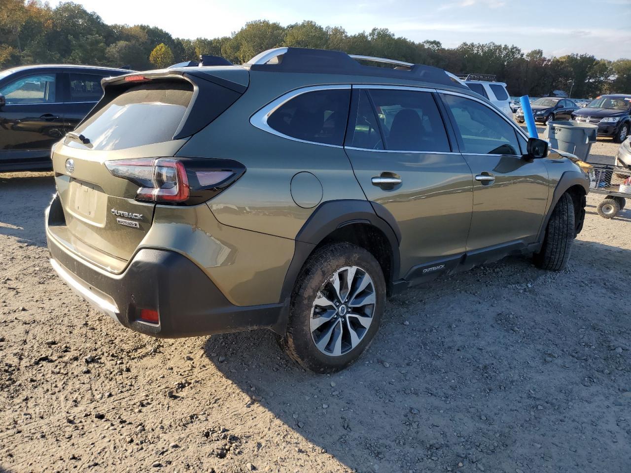 2023 SUBARU Outback