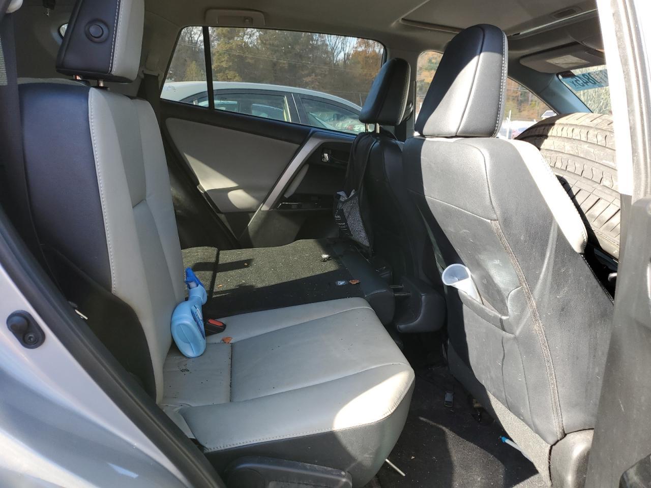 2016 TOYOTA RAV4
