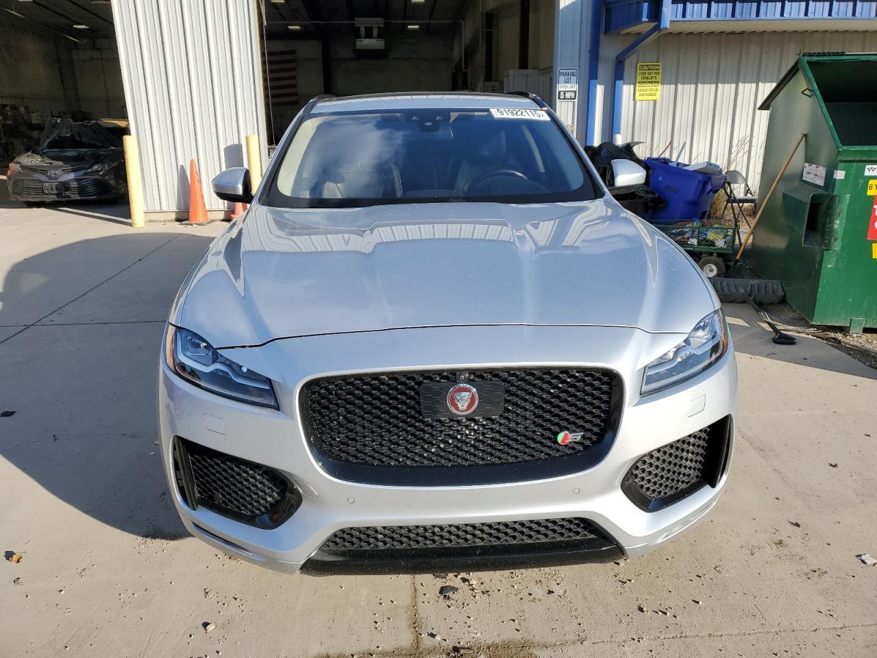 2017 JAGUAR F-Pace