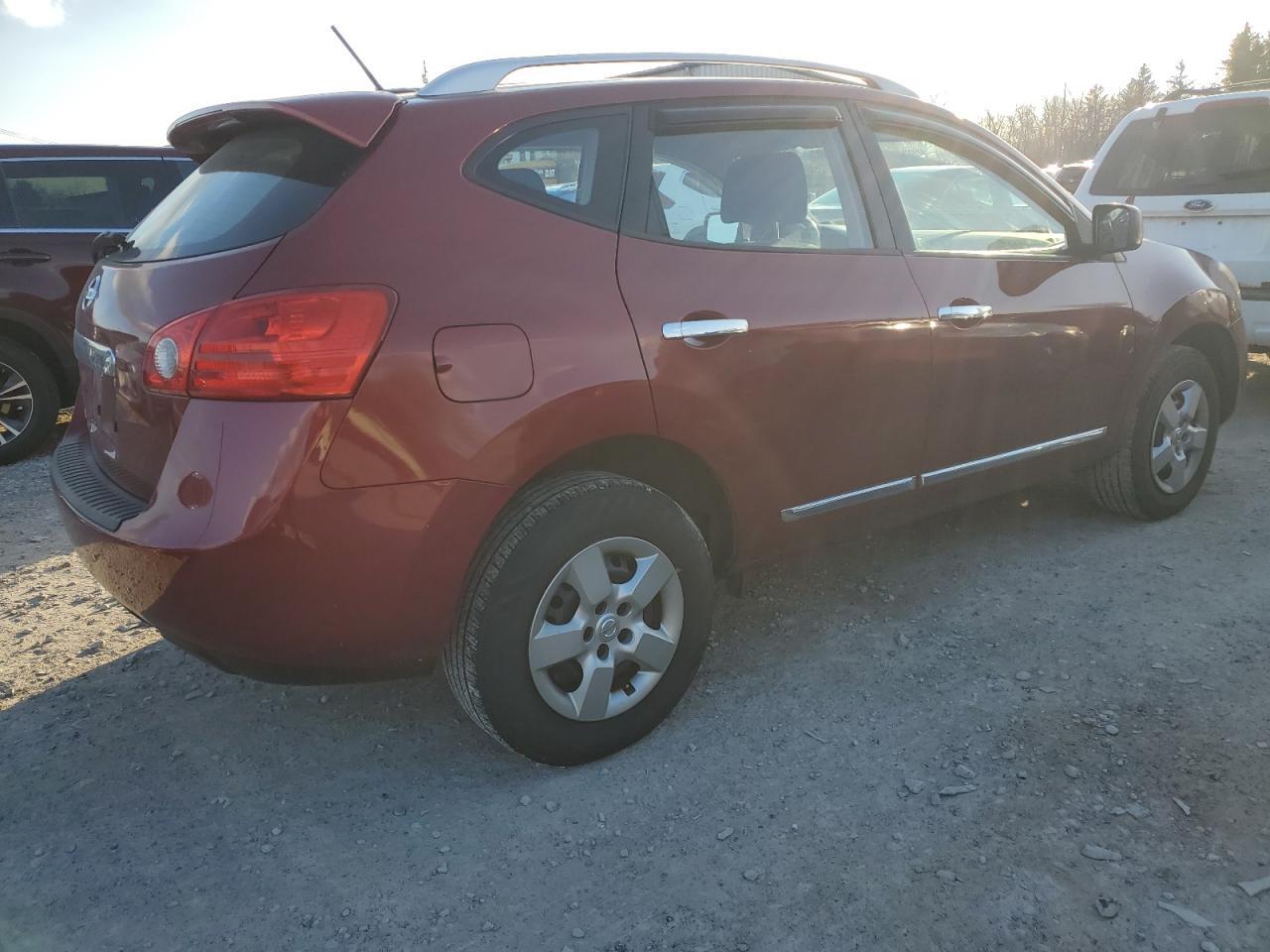 2015 NISSAN ROGUE