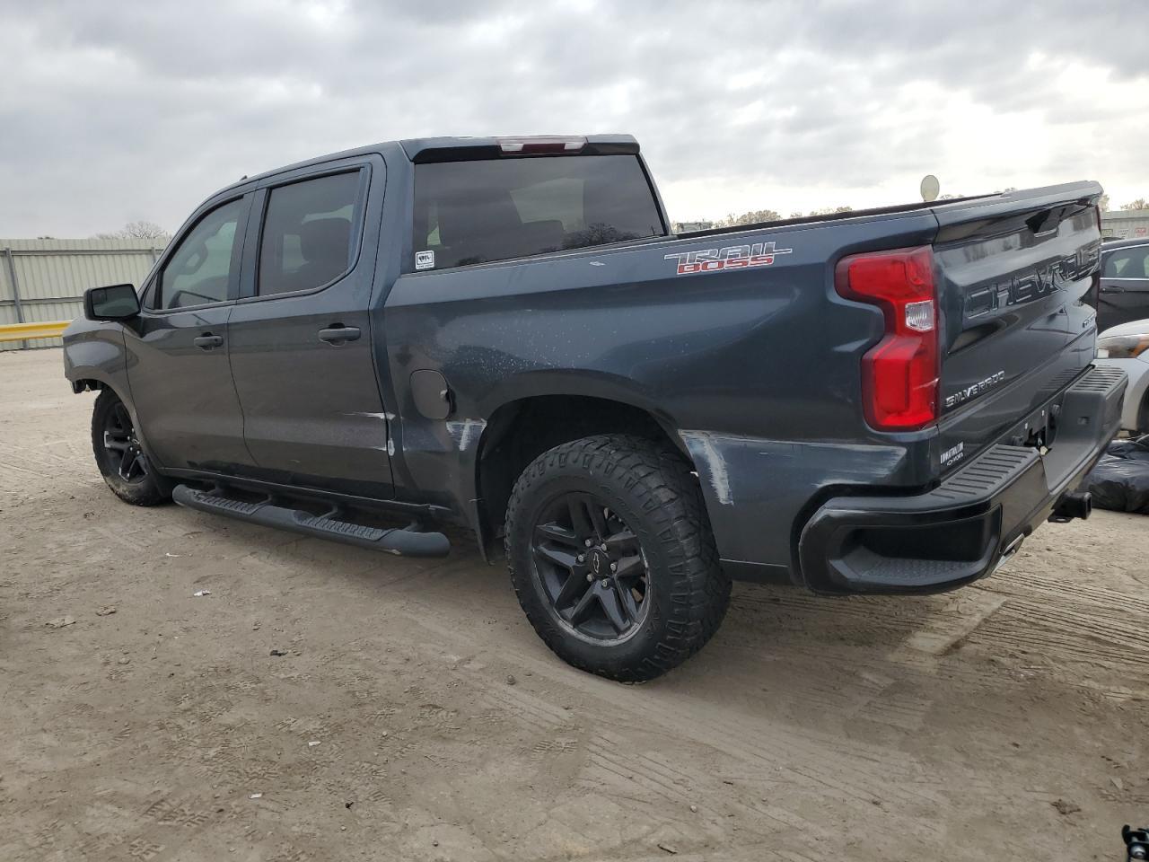 2021 CHEVROLET Silverado