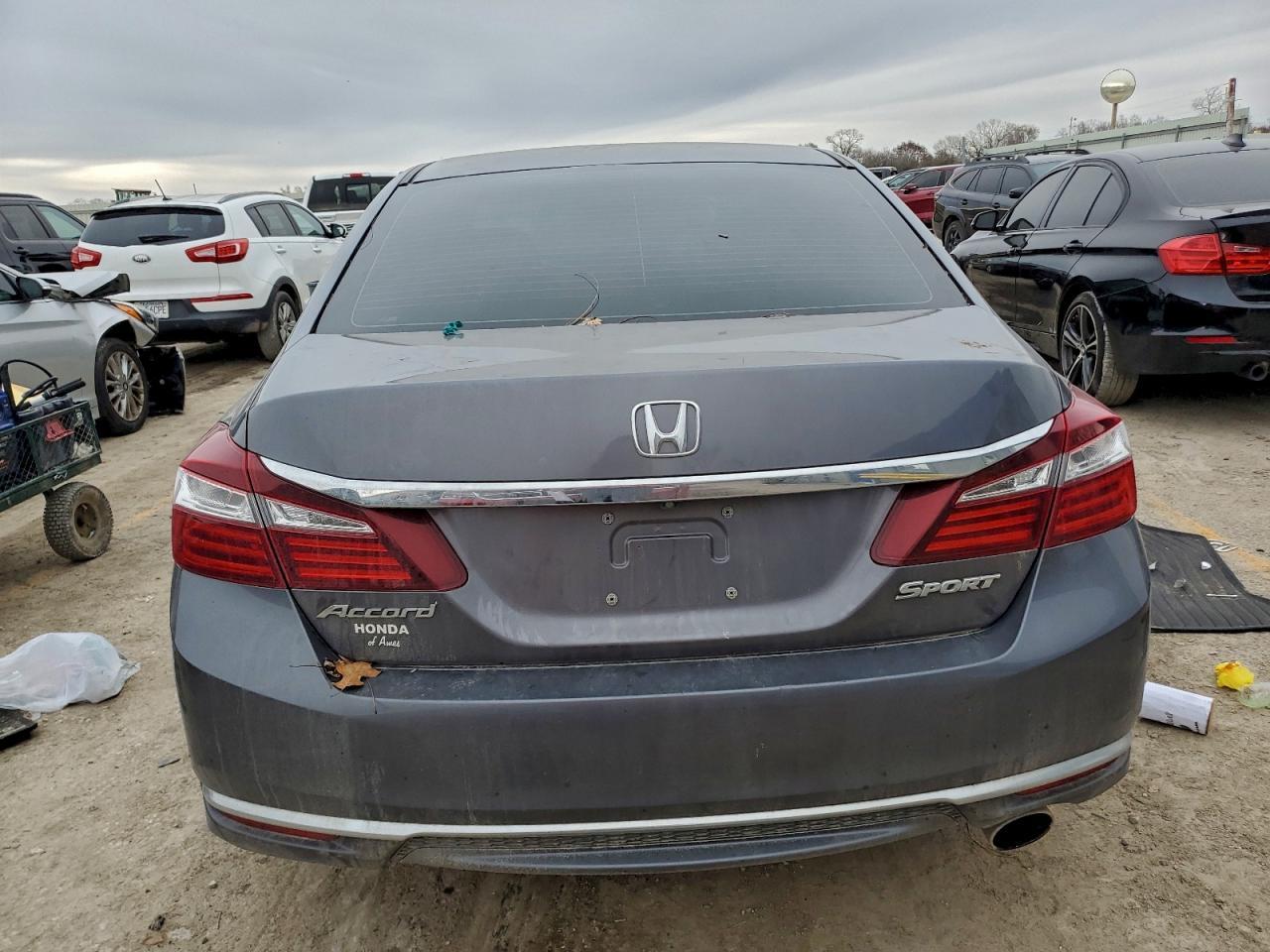 2017 HONDA ACCORD