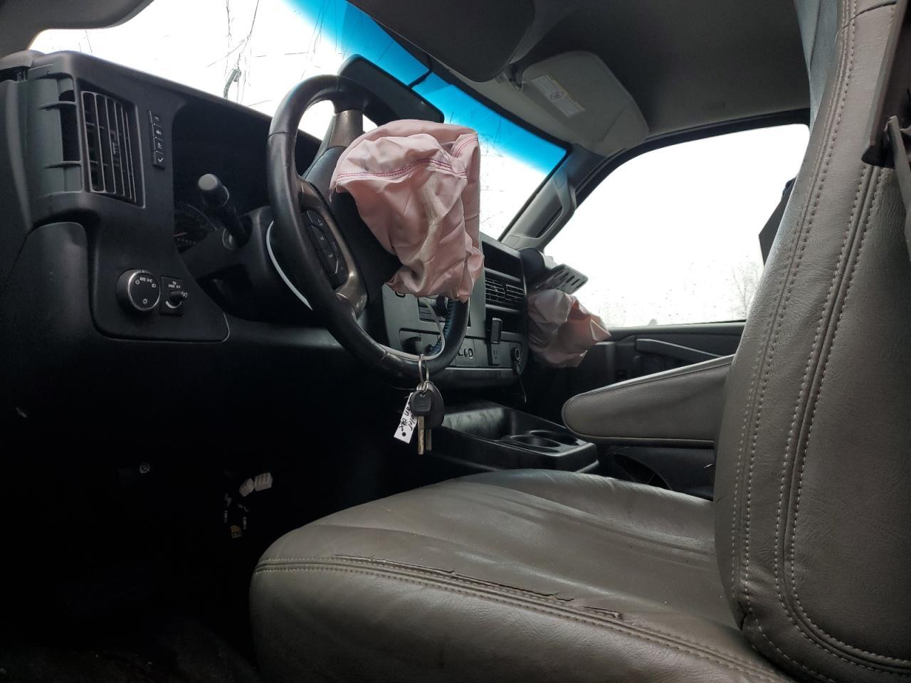 2019 CHEVROLET Express 3500