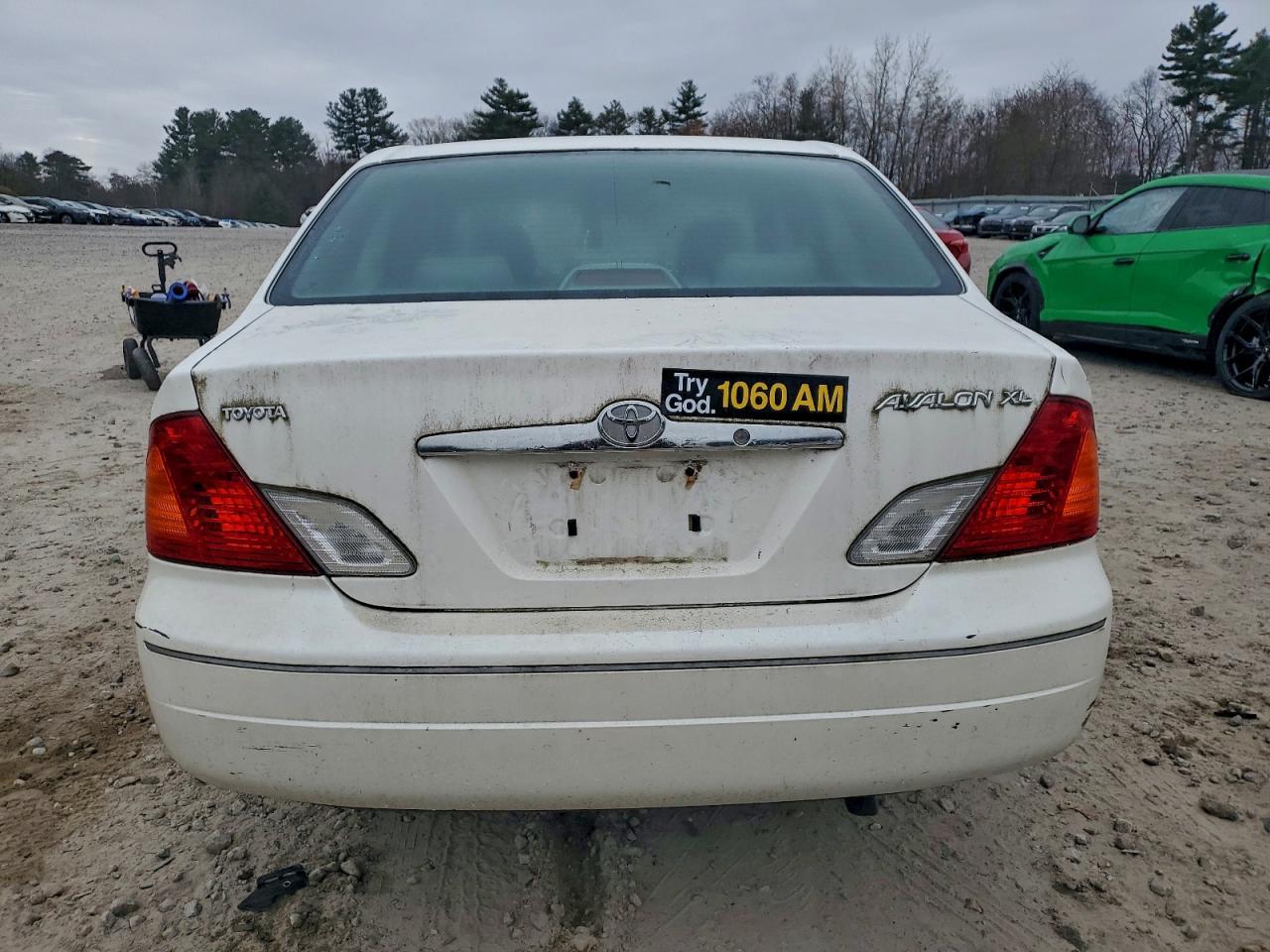 2002 TOYOTA Avalon