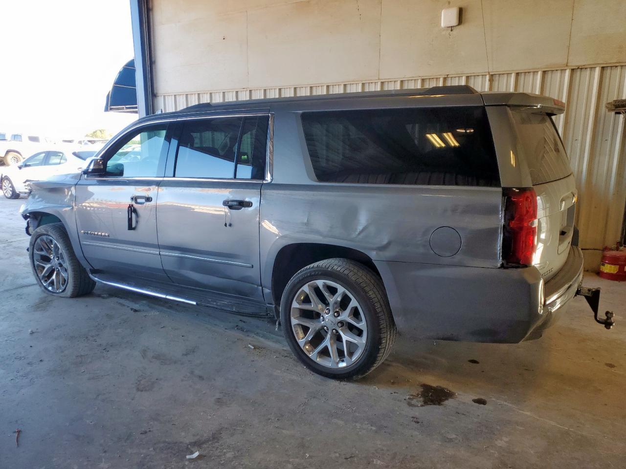 2018 CHEVROLET Suburban