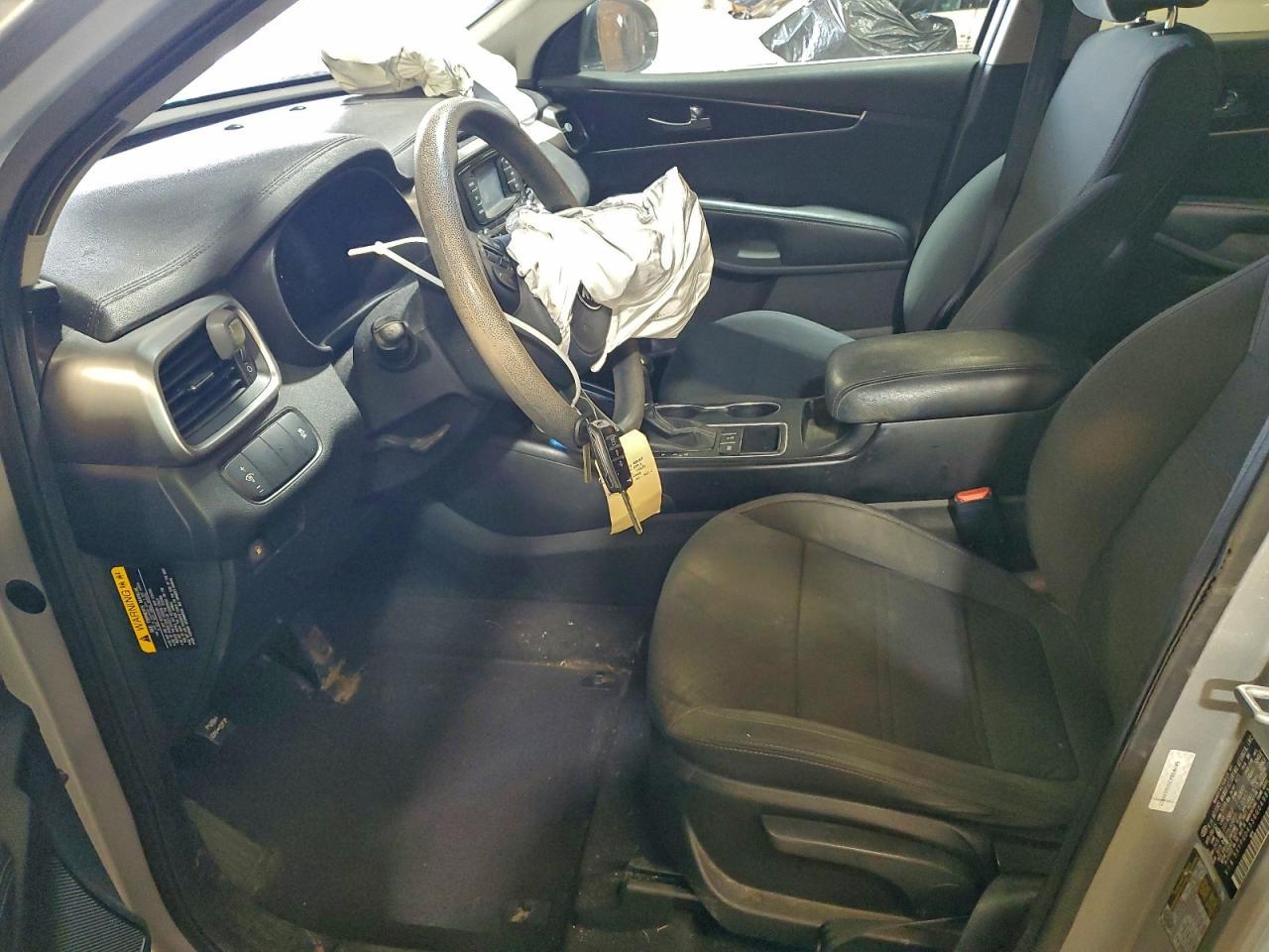 2016 KIA SORENTO