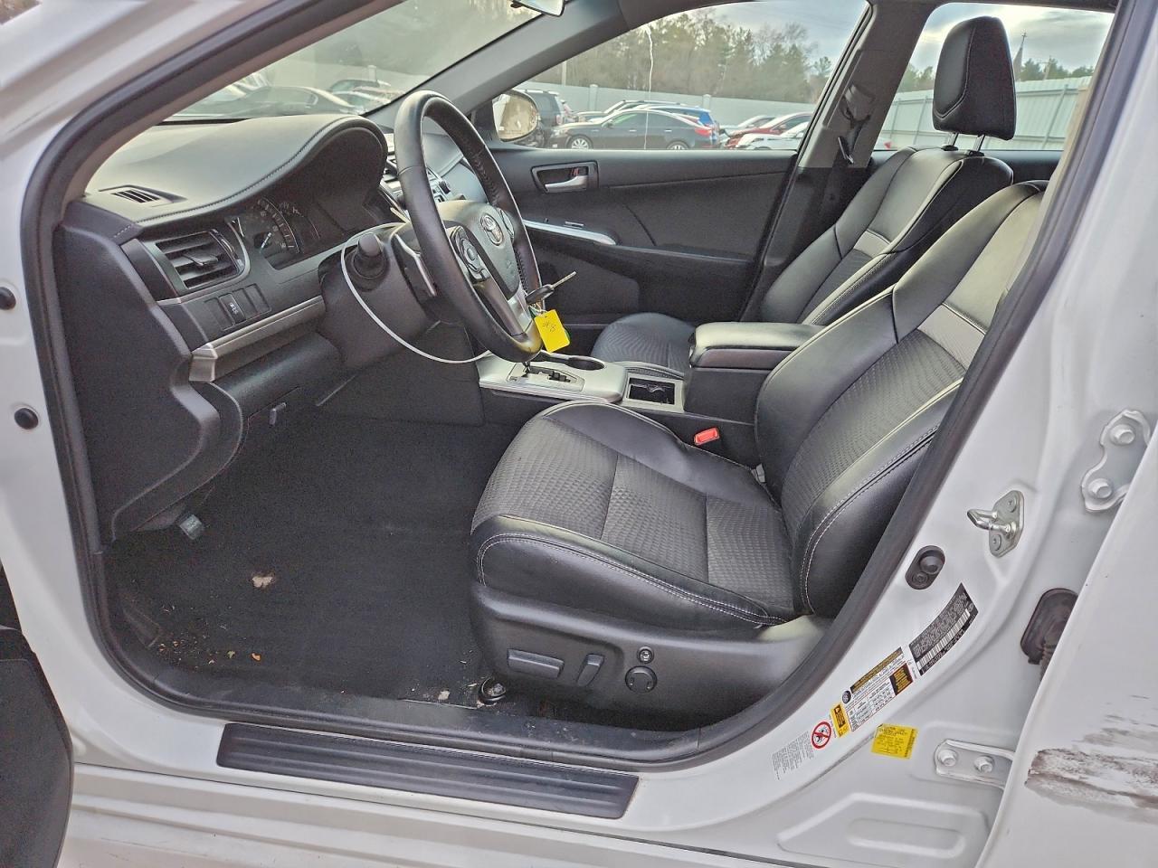 2014 TOYOTA CAMRY