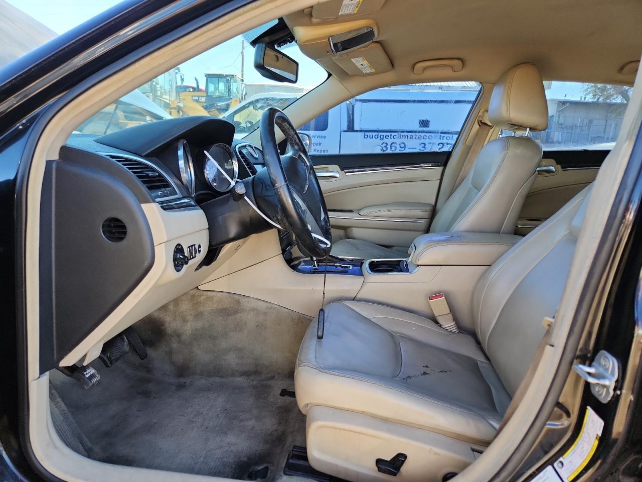 2011 CHRYSLER 300