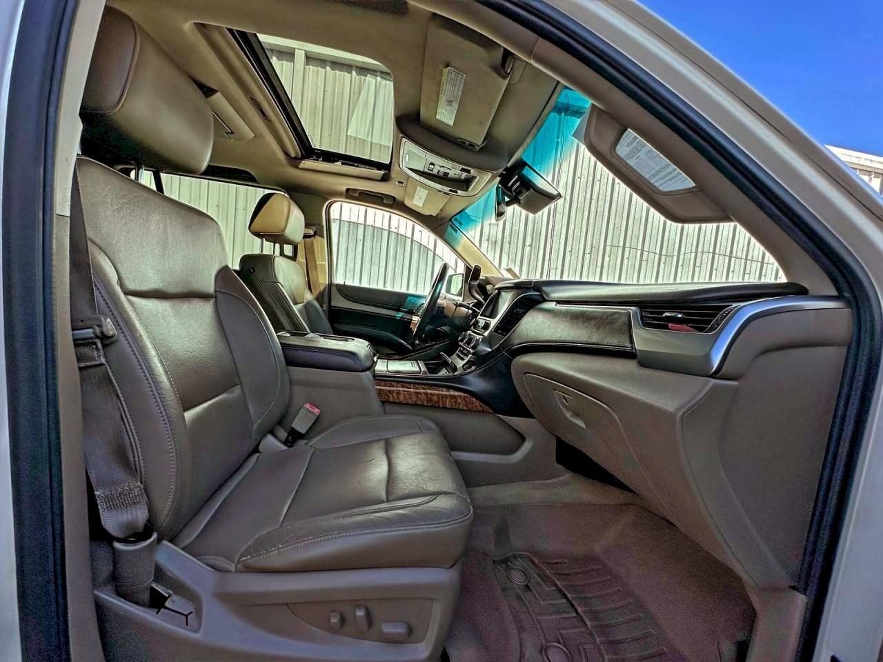 2015 CHEVROLET Suburban