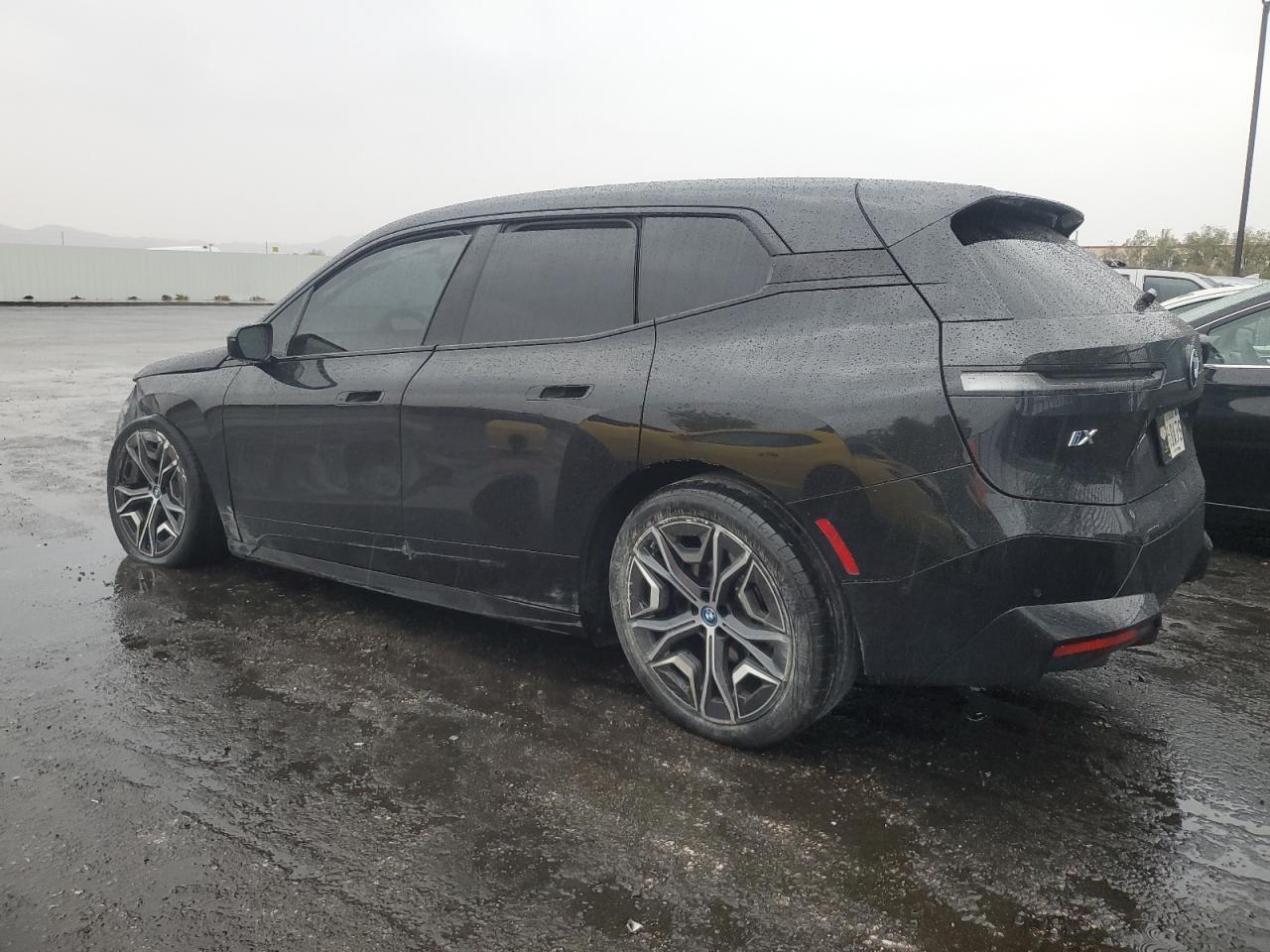 2024 BMW iX