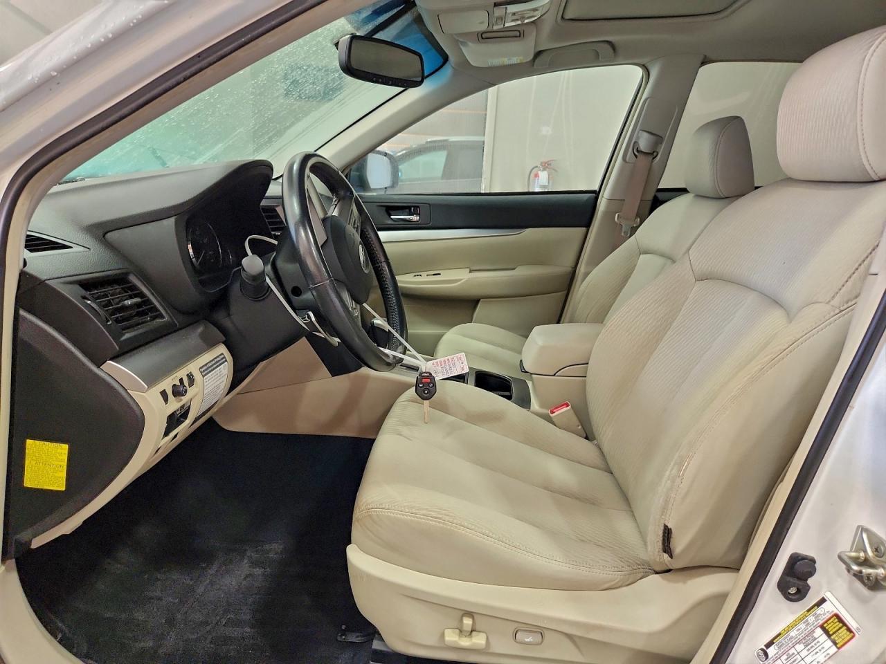 2011 SUBARU Outback