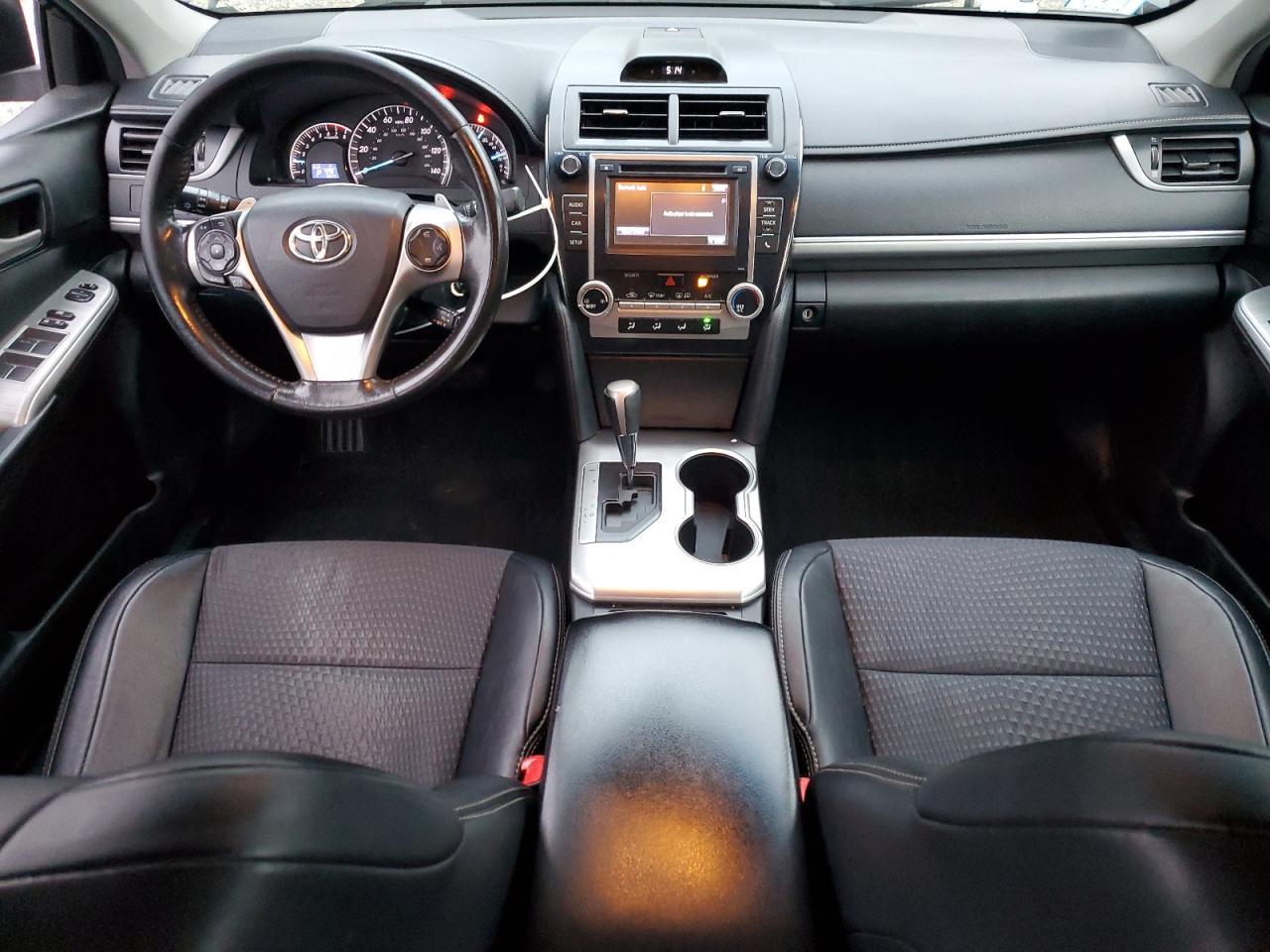 2014 TOYOTA CAMRY