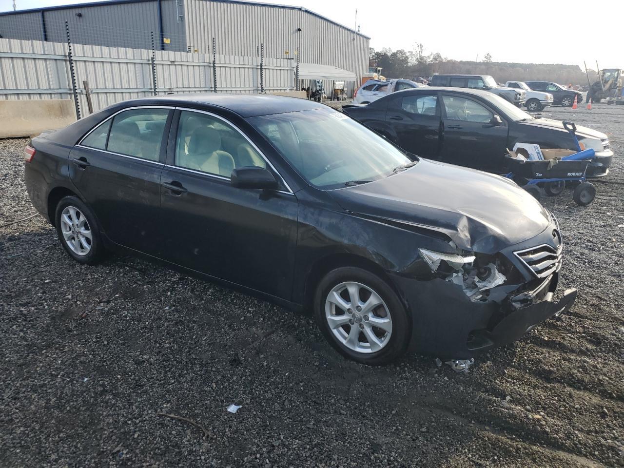 2011 TOYOTA CAMRY