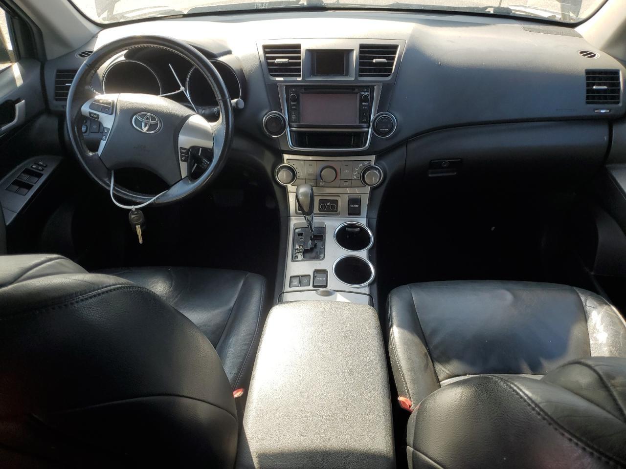 2013 TOYOTA HIGHLANDER