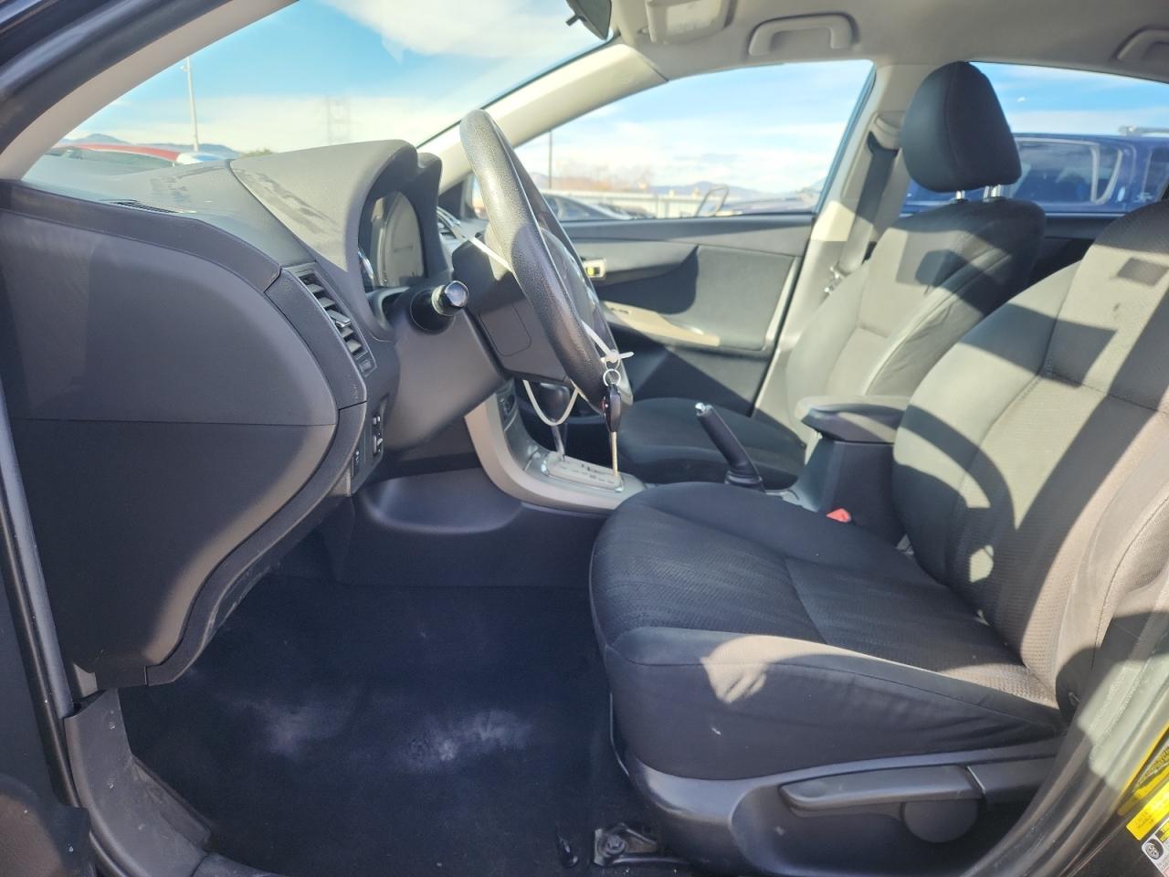 2011 TOYOTA COROLLA