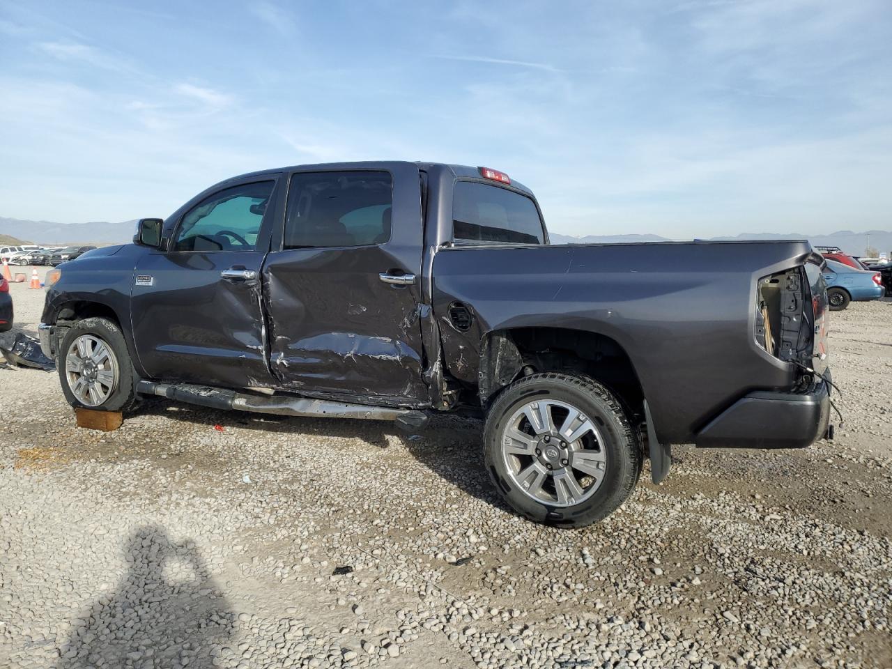 2016 TOYOTA TUNDRA