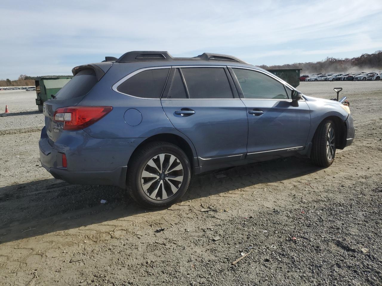 2016 SUBARU Outback
