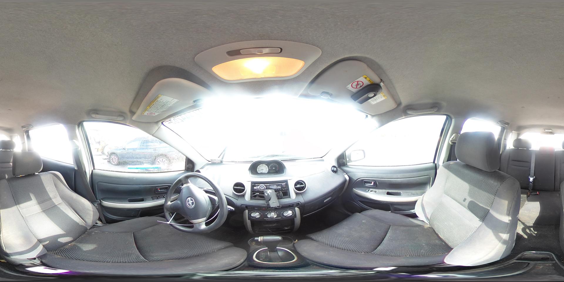 2005 TOYOTA SCION