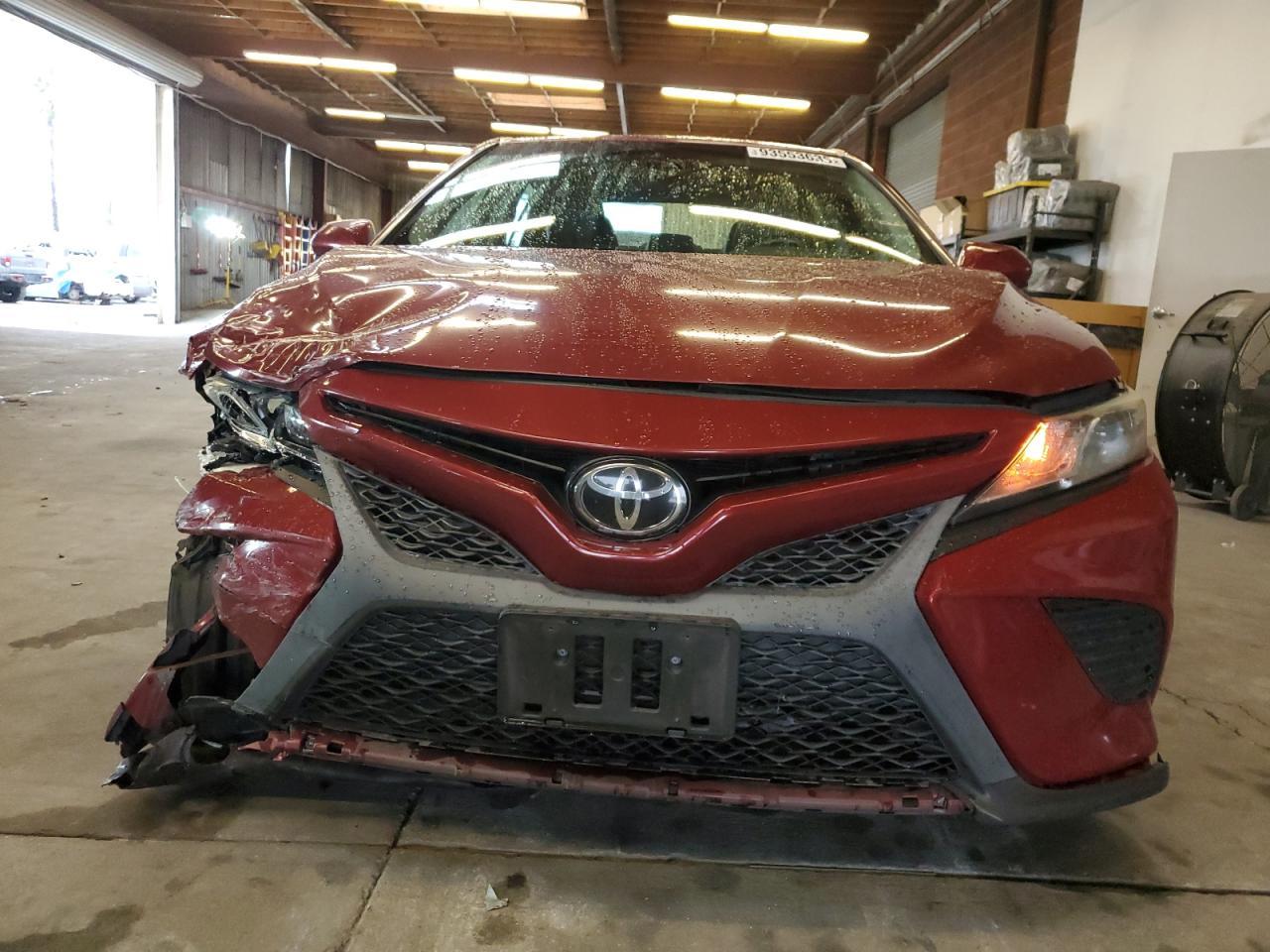 2018 TOYOTA CAMRY