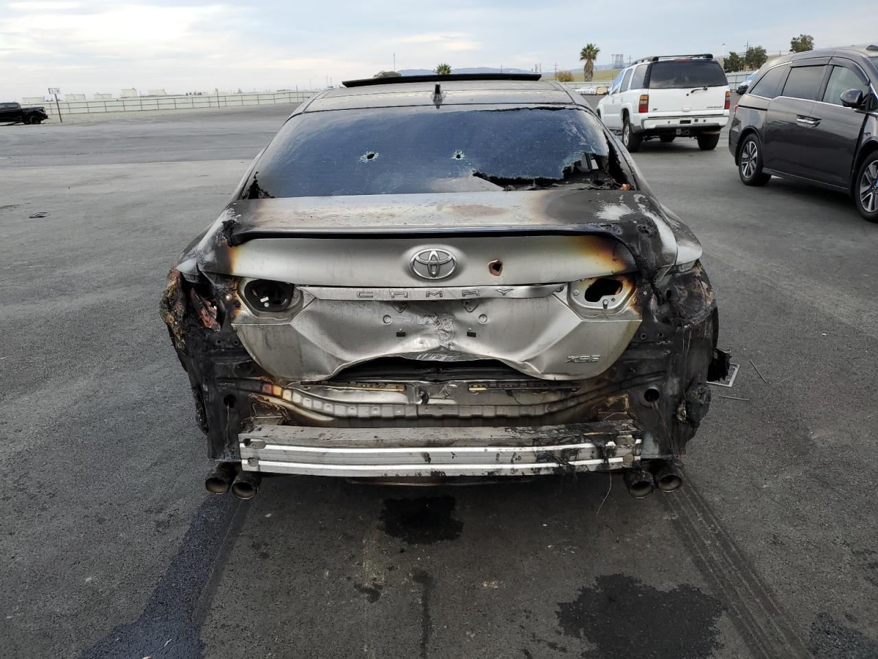 2019 TOYOTA CAMRY