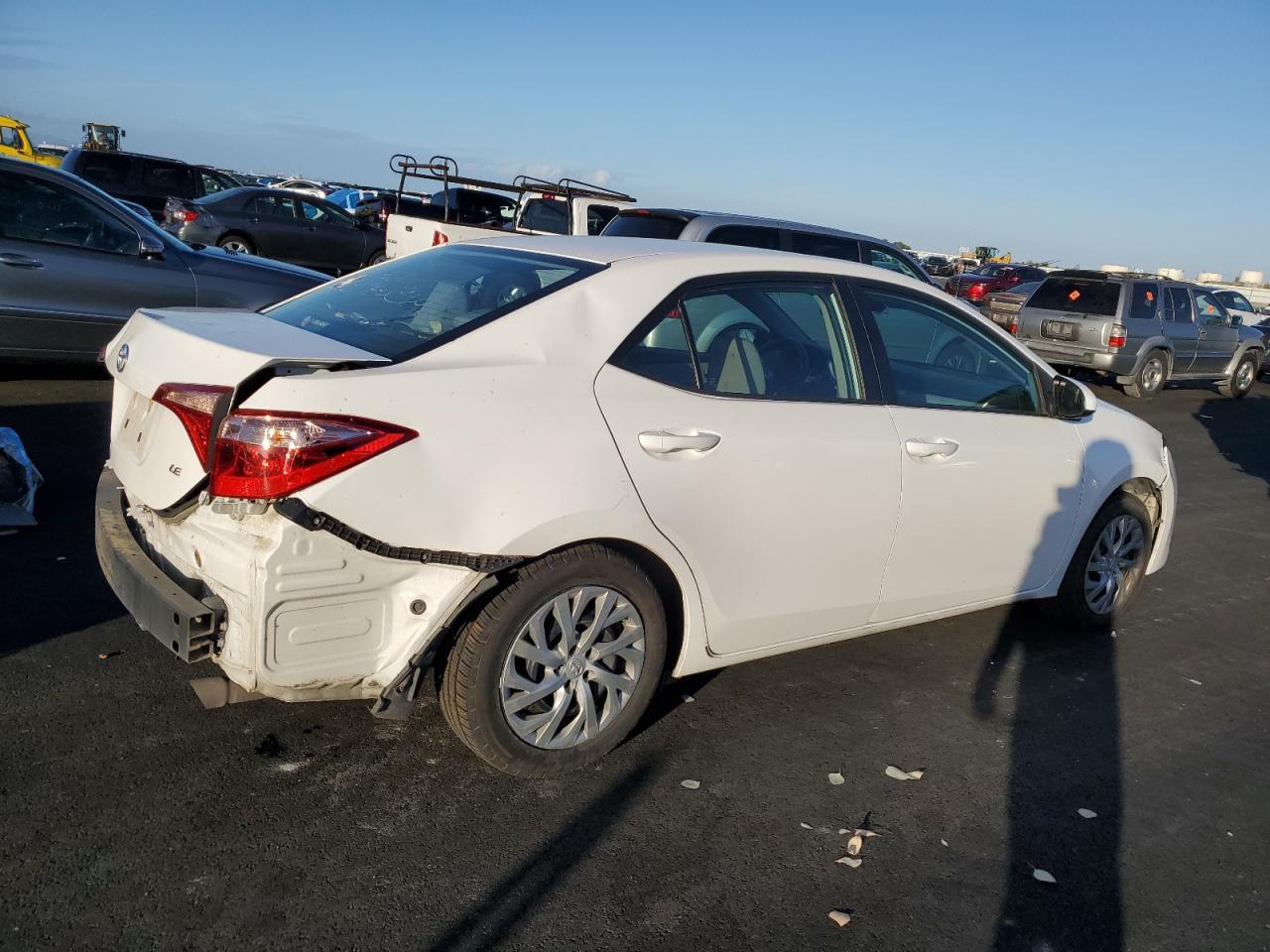 2018 TOYOTA COROLLA