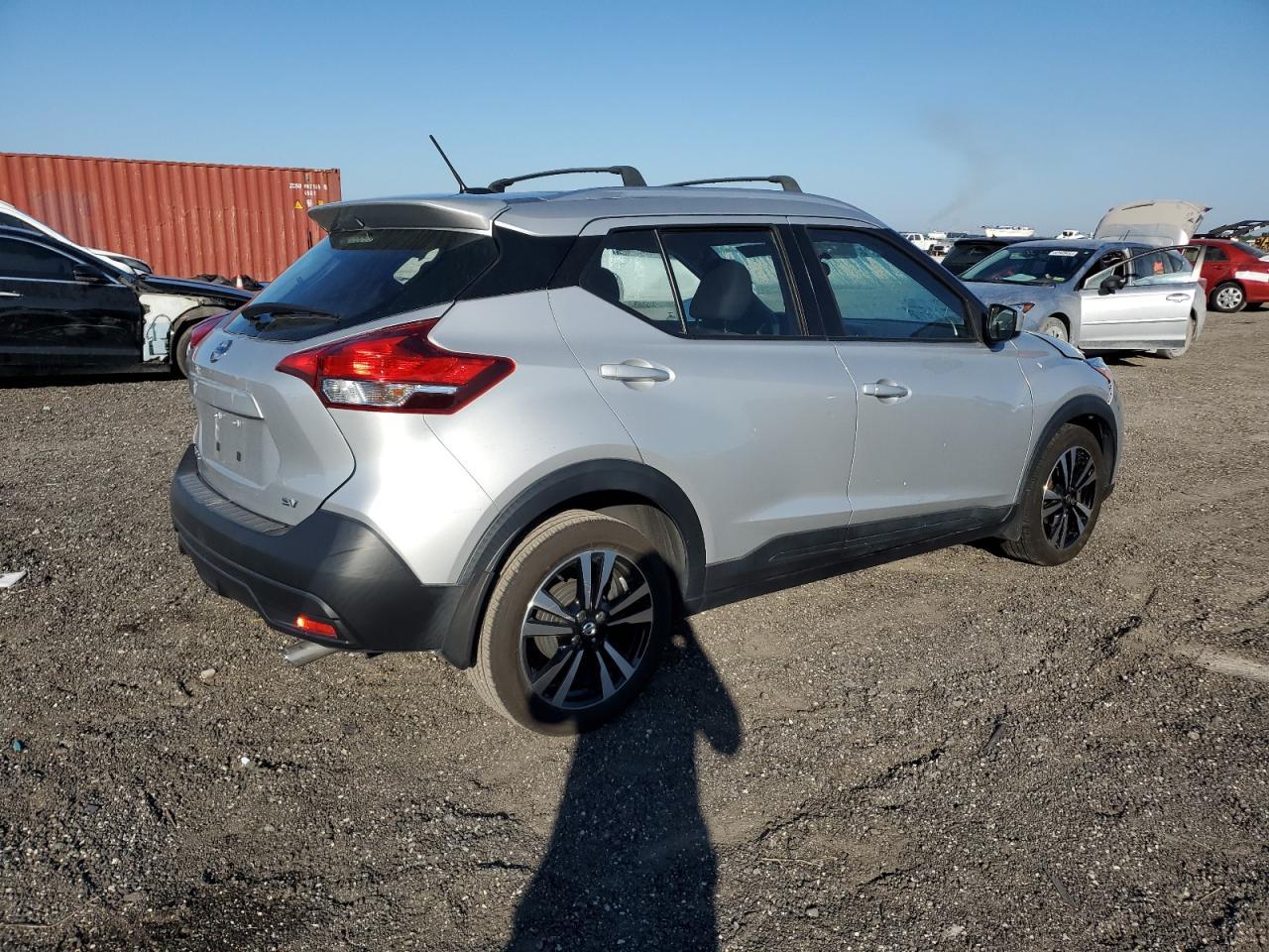 2019 NISSAN KICKS