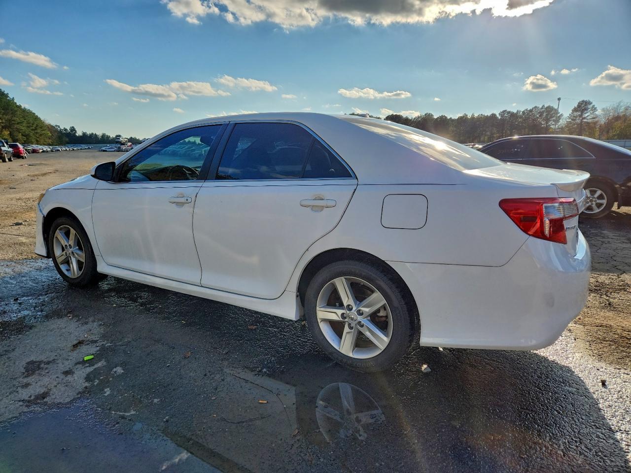 2013 TOYOTA CAMRY
