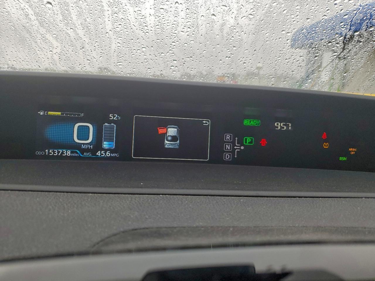 2016 TOYOTA PRIUS